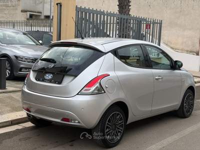 Lancia Ypsilon 1.2 69 CV 5P Gold Argento usata San Michele Salentino