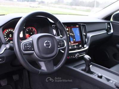 Volvo V60 2.0 D3 150cv *PELLE *RETROCAMERA Nero usata Monteroni di Lecce