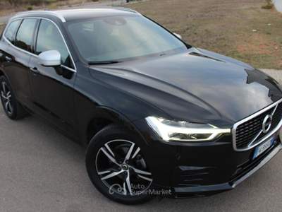 Volvo XC60 Aut. R-Design *SOLI 67.000 KM Nero usata Monteroni di Lecce