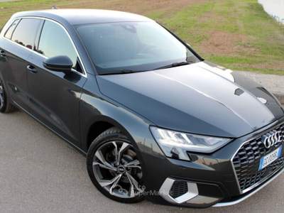 Audi A3 Sportback 2.0 TDI 115CV s-tronic Advanced Grigio usata Monteroni di Lecce