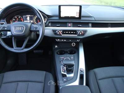 Audi A4 Avant 2.0 TDI 150 CV s-tronic Nero usata Monteroni di Lecce