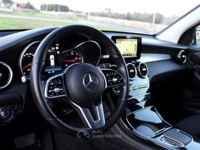 Mercedes-Benz GLC MERCEDES GLC 200 d 4Matic Aut *LED *Vetri Privacy Bianco usata Monteroni di Lecce