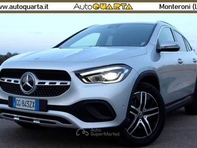 Mercedes-Benz GLA MERCEDES GLA 200 d Aut. *Pelle *Luci Ambiente Grigio usata Monteroni di Lecce