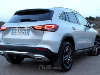 Mercedes-Benz GLA MERCEDES GLA 200 d Aut. *Pelle *Luci Ambiente Grigio usata Monteroni di Lecce