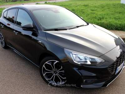 Ford Focus berlina ST-Line 1.5 dCi 120cv Aut. *LED Nero usata Monteroni di Lecce