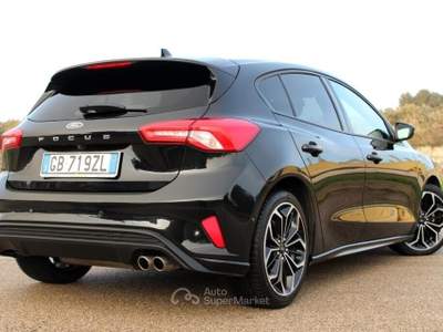 Ford Focus berlina ST-Line 1.5 dCi 120cv Aut. *LED Nero usata Monteroni di Lecce