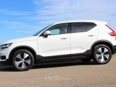 Volvo XC40 150 CV *Camera 360 *FULL LED Bianco usata Monteroni di Lecce