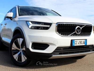 Volvo XC40 150 CV *Camera 360 *FULL LED Bianco usata Monteroni di Lecce