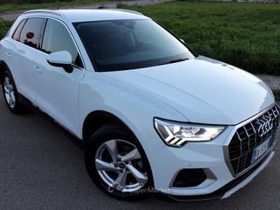 Audi Q3 2.0 TDI Aut. *4 Telecamere *Matrix Bianco usata Monteroni di Lecce