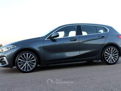 BMW Serie 1 118d 118 d Aut. *Pelle *Luci Ambiente *23.000 KM Grigio usata Monteroni di Lecce