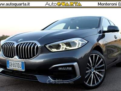 BMW Serie 1 118d 118 d Aut. *Pelle *Luci Ambiente *23.000 KM Grigio usata Monteroni di Lecce