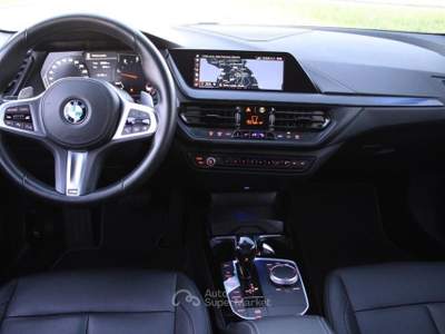 BMW Serie 1 118d 118 d Aut. *Pelle *Luci Ambiente *23.000 KM Grigio usata Monteroni di Lecce