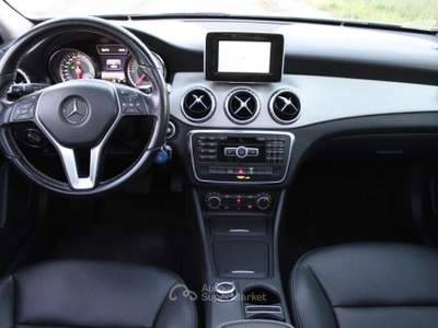 Mercedes-Benz GLA MERCEDES GLA 200 CDI *Tetto *Pelle *Camera Bianco usata Monteroni di Lecce