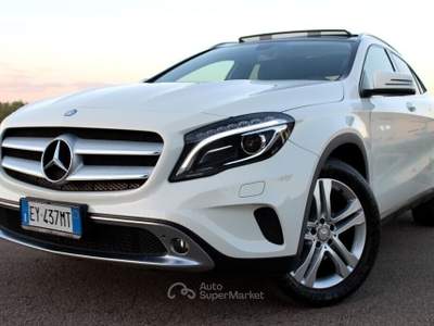 Mercedes-Benz GLA MERCEDES GLA 200 CDI *Tetto *Pelle *Camera Bianco usata Monteroni di Lecce