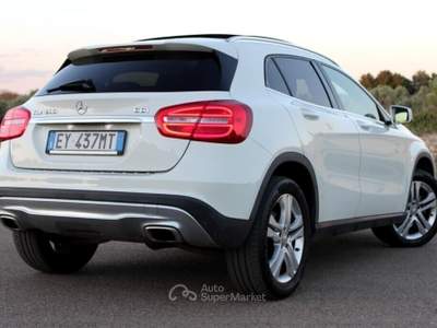 Mercedes-Benz GLA MERCEDES GLA 200 CDI *Tetto *Pelle *Camera Bianco usata Monteroni di Lecce