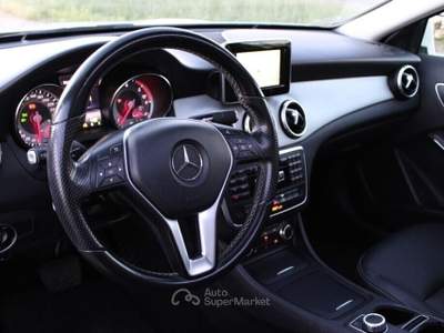Mercedes-Benz GLA MERCEDES GLA 200 CDI *Tetto *Pelle *Camera Bianco usata Monteroni di Lecce