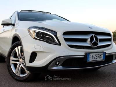Mercedes-Benz GLA MERCEDES GLA 200 CDI *Tetto *Pelle *Camera Bianco usata Monteroni di Lecce