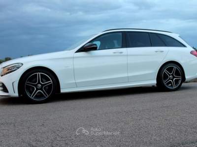Mercedes-Benz Classe C MERCEDES C220d SW Aut. *AMG Night Edition Bianco usata Monteroni di Lecce