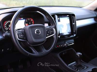Volvo XC40 Momentum *FULL LED *Carplay Grigio usata Monteroni di Lecce