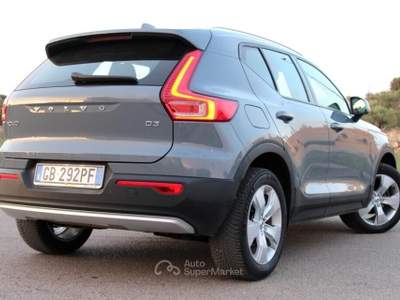 Volvo XC40 Momentum *FULL LED *Carplay Grigio usata Monteroni di Lecce