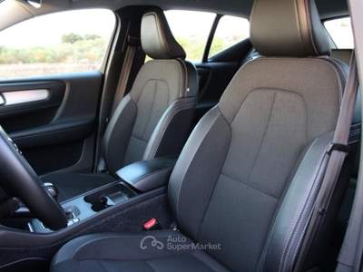 Volvo XC40 Momentum *FULL LED *Carplay Grigio usata Monteroni di Lecce