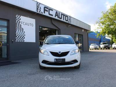 Lancia Ypsilon 5 porte GPL Ecochic Gold Bianco usata Città di Castello