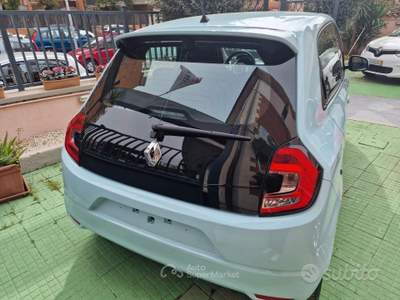 Renault Twingo intense usata Ladispoli