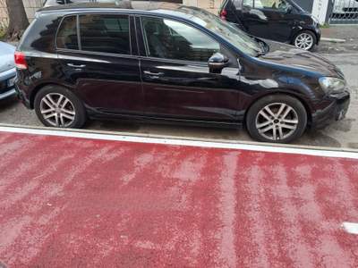 Volkswagen Golf 2.0 tDI DPF 5p. Highline usata Ladispoli