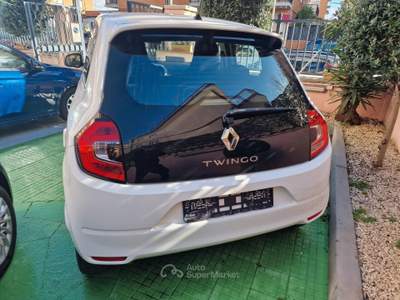Renault Twingo Intens full usata Ladispoli