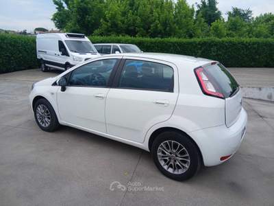 Fiat Punto Fiat Punto EVO 1.3 Mjt 75cv Emotion anno 2012 Bianco usata SAN MARTINO VALLE CAUDINA