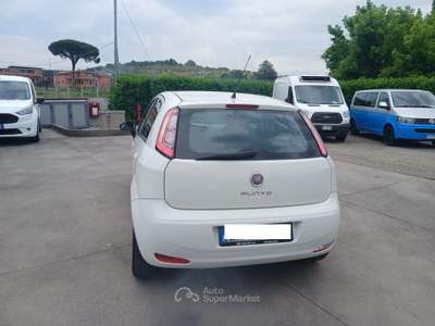 Fiat Punto Fiat Punto EVO 1.3 Mjt 75cv Emotion anno 2012 Bianco usata SAN MARTINO VALLE CAUDINA