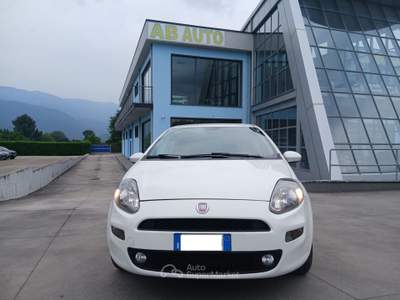 Fiat Punto Fiat Punto EVO 1.3 Mjt 75cv Emotion anno 2012 Bianco usata SAN MARTINO VALLE CAUDINA