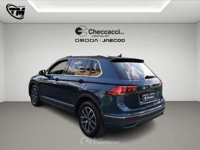 Volkswagen Tiguan Tiguan 2.0 TDI 150 CV SCR DSG Life Blu/Azzurro usata Prato
