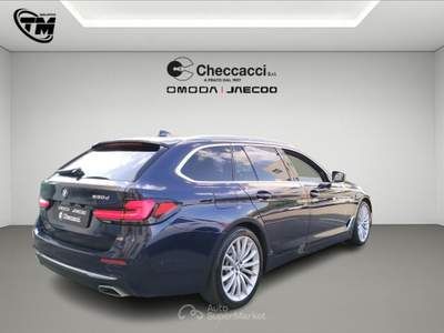 BMW Serie 5 530d 530d 48V Touring Luxury Blu/Azzurro usata Prato