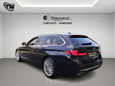 BMW Serie 5 530d 530d 48V Touring Luxury Blu/Azzurro usata Prato