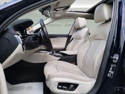 BMW Serie 5 530d 530d 48V Touring Luxury Blu/Azzurro usata Prato