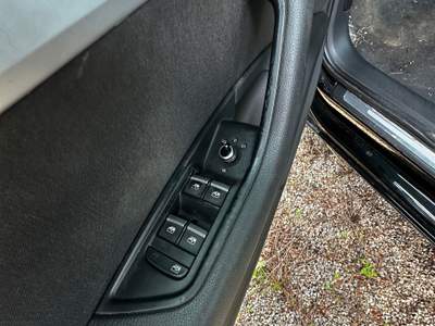 Audi A4 AUTO CHILOMETRATA MA PERFETTAMENTE FUNZIONANTE Nero usata Città di Castello