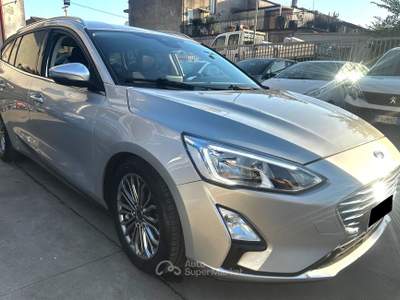 Ford Focus FORD FUCUS 1.5 TDI 120CV Grigio usata Maddaloni