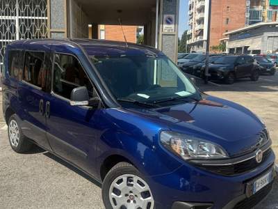 Fiat Doblò Doblo Doblò 1.6 MJT 105CV S&S PC Combi N1 Lounge Blu/Azzurro usata Moncalieri