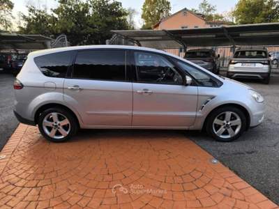 Ford S-Max 2.0 TDCi 140CV Titanium DPF Argento usata Roma