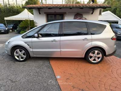 Ford S-Max 2.0 TDCi 140CV Titanium DPF Argento usata Roma