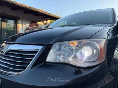 Lancia Voyager 2.8 Turbodiesel Platinum 163 CV MOTORE NUOVO! FULL Grigio usata Roma