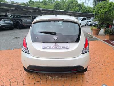 Lancia Ypsilon 0.9 TwinAir 85 CV 5 porte S&S Gold TAGLIANDATA! Bianco usata Roma