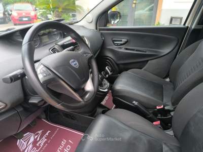 Lancia Ypsilon 0.9 TwinAir 85 CV 5 porte S&S Gold TAGLIANDATA! Bianco usata Roma