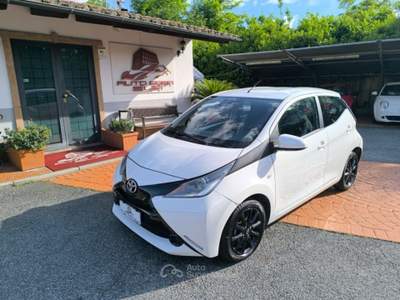 Toyota Aygo 1.0 VVT-i 69 CV 5 porte x-cool TSS PREZZO REALE! Bianco usata Roma