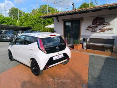 Toyota Aygo 1.0 VVT-i 69 CV 5 porte x-cool TSS PREZZO REALE! Bianco usata Roma