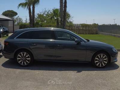Audi A4 Avant 35 TDI/163 CV S tronic Business Advanced Grigio usata Botrugno