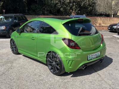 Opel Corsa OPEL Corsa 1.6 T 210CV 3 porte Nürburgring Edition OPC Verde usata Foligno
