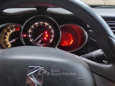 DS Automobiles DS 3 auto in ordine Rosso usata FAGNANO OLONA