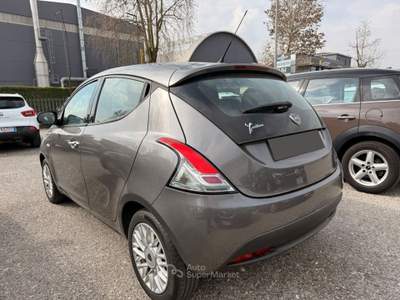 Lancia Ypsilon 1.3 MJT 16V 95 CV 5 porte S&S Platinum Grigio usata CALCINATO